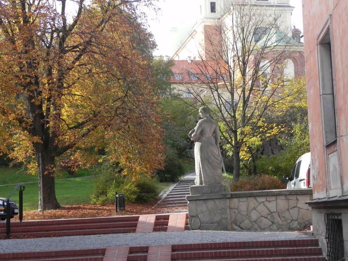 Mariensztat - View Over The Square Warsaw Exterior photo